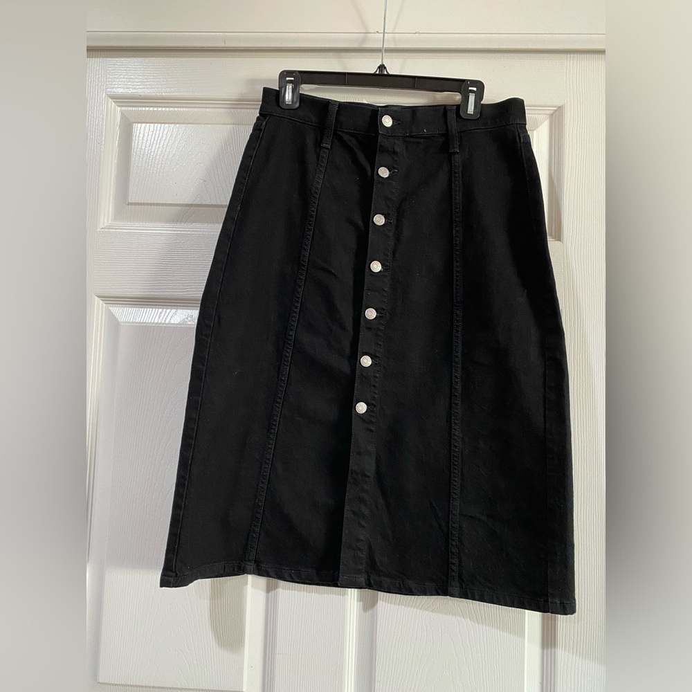 Banana Republic Factory Black Denim Midi Skirt Size‎ 4